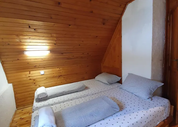 Sveti Pantelejmon * Дивчибаре